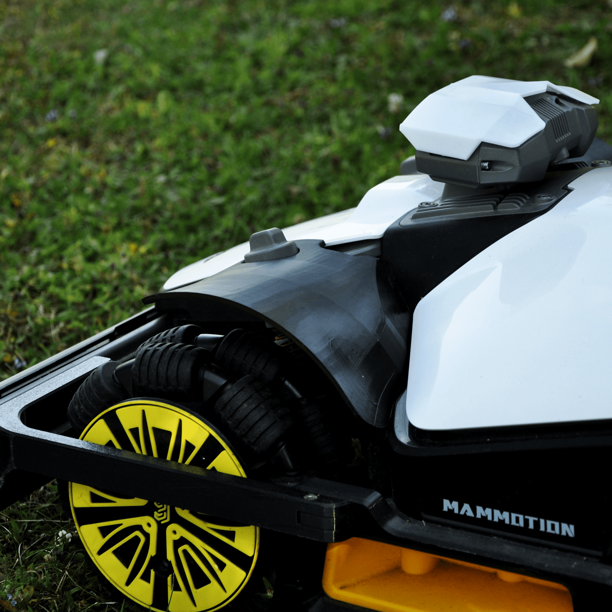 Mammotion Luba Mini AWD – Vordere Schutzkotflügel (V2) - Exact Designs