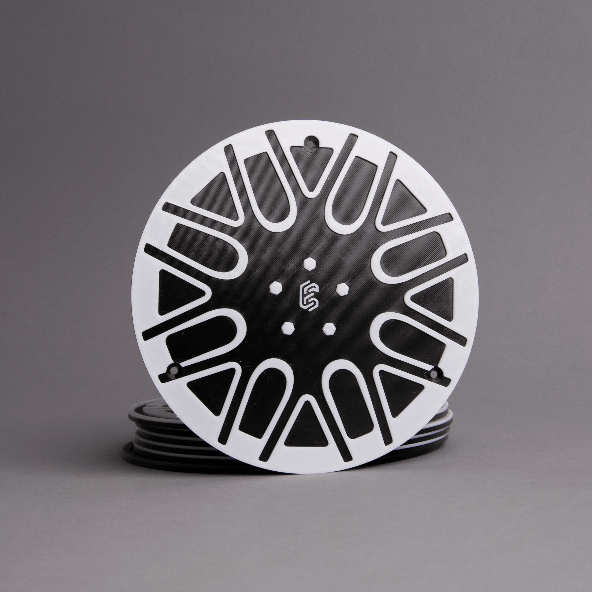 Mammotion Yuka Mini – Radabdeckung im futuristischen Stil - Exact Designs